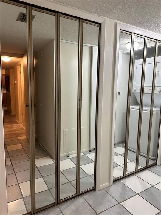 En Venta: $389,900 (2 camas, 2 baños, 1090 Pies cuadrados)