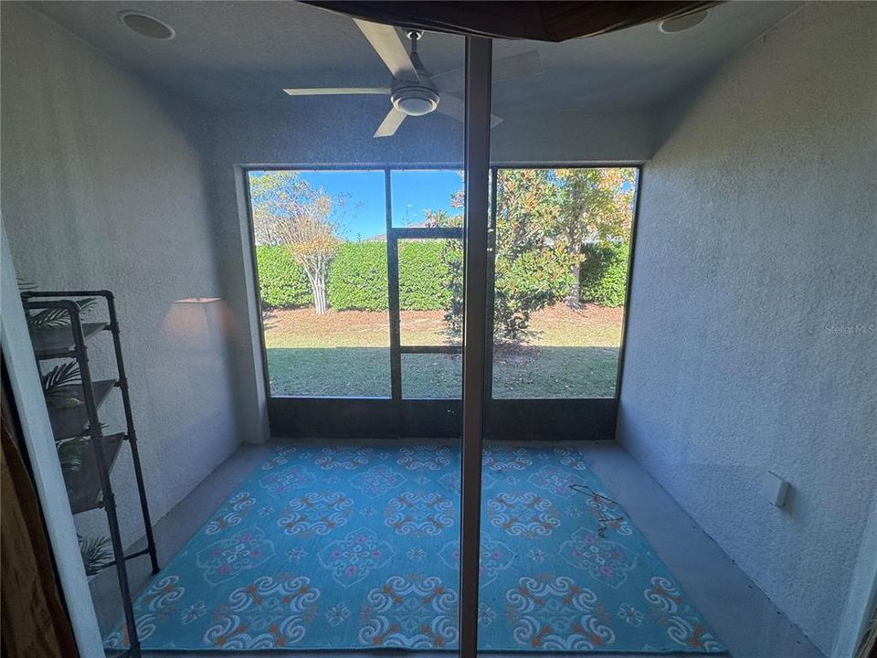 На продажу: $279,900 (2 спален, 2 ванн, 1374 Квадратных фут)