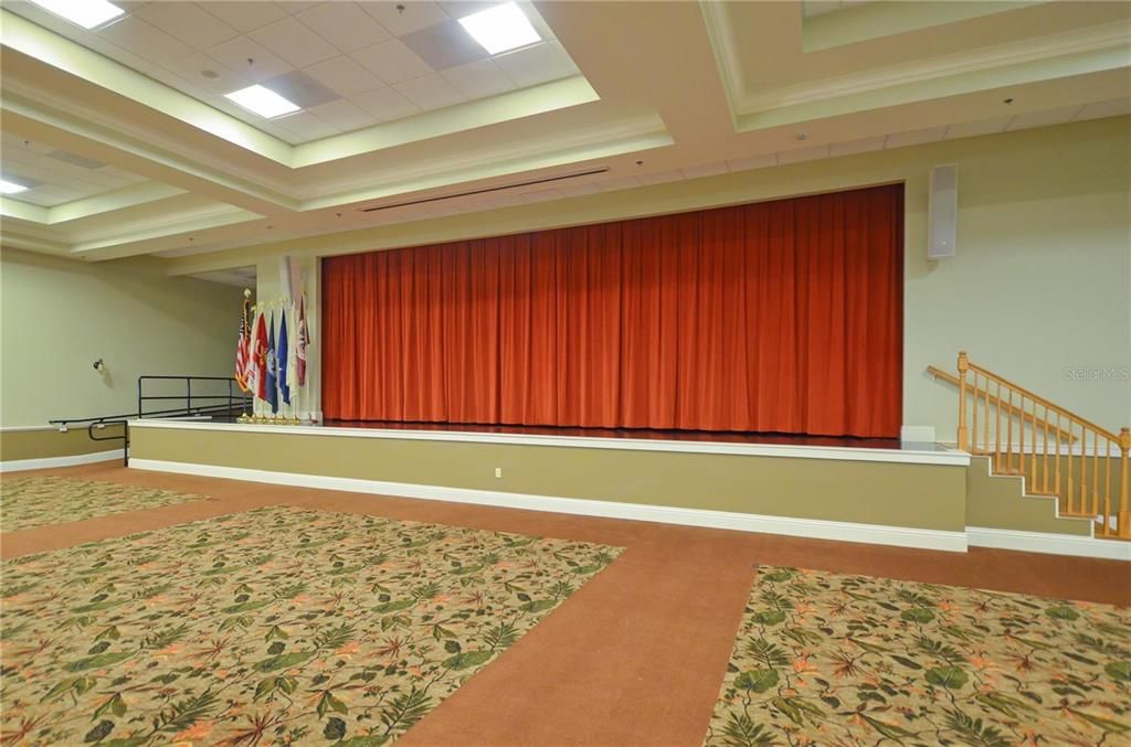 На продажу: $279,900 (2 спален, 2 ванн, 1374 Квадратных фут)