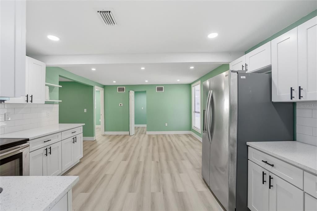 For Sale: $360,000 (3 beds, 1 baths, 1368 Square Feet)