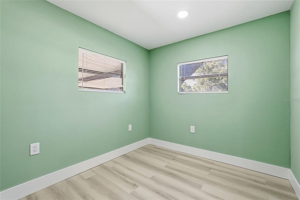 For Sale: $360,000 (3 beds, 1 baths, 1368 Square Feet)