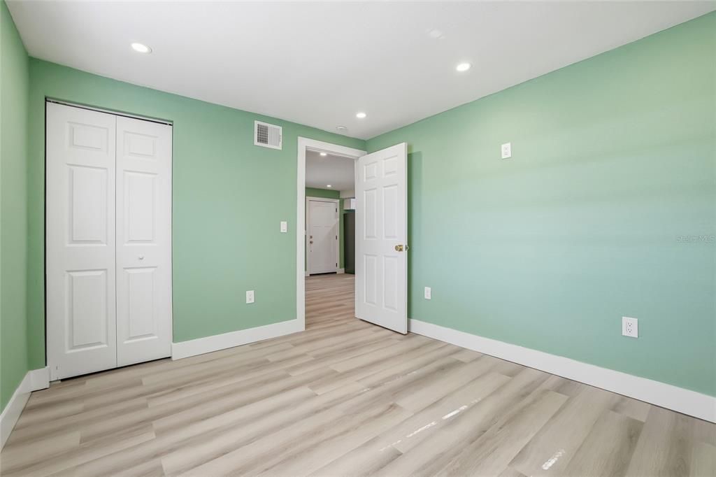 For Sale: $360,000 (3 beds, 1 baths, 1368 Square Feet)