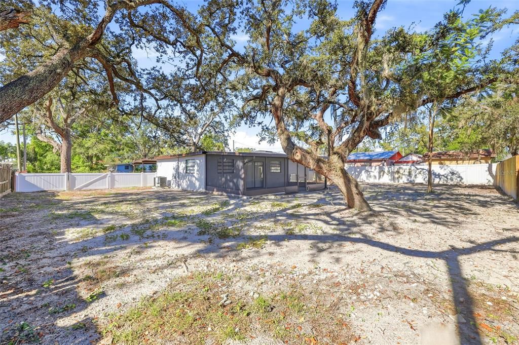 For Sale: $360,000 (3 beds, 1 baths, 1368 Square Feet)