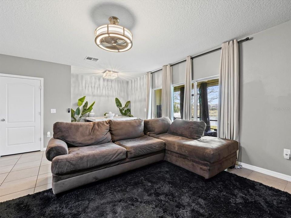 For Sale: $274,900 (3 beds, 2 baths, 1507 Square Feet)