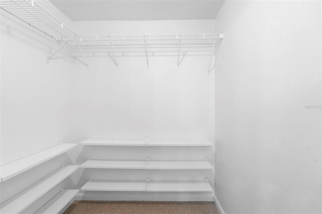 На продажу: $349,000 (4 спален, 2 ванн, 1947 Квадратных фут)