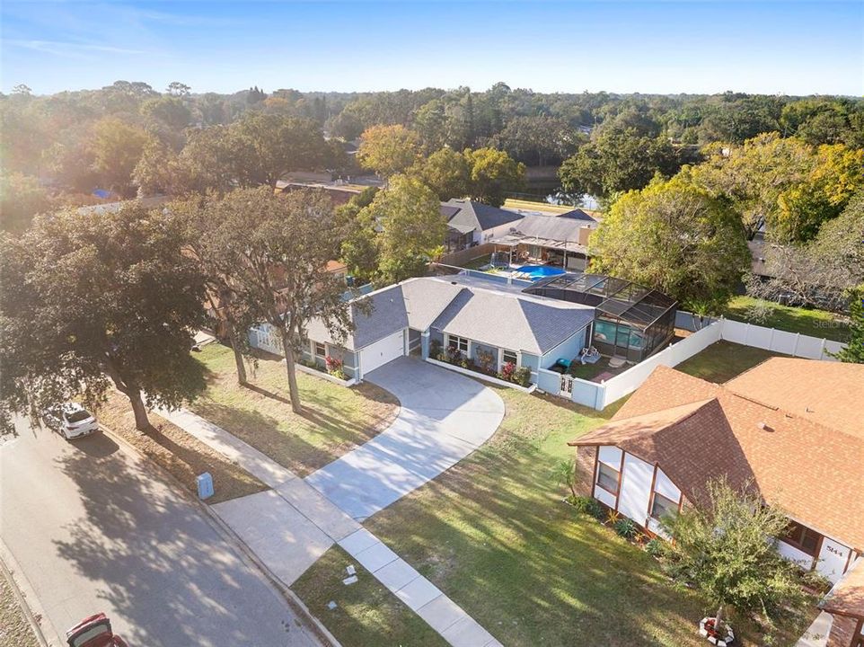 На продажу: $349,000 (4 спален, 2 ванн, 1947 Квадратных фут)