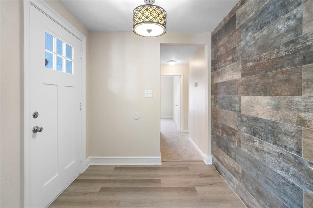 На продажу: $349,000 (4 спален, 2 ванн, 1947 Квадратных фут)