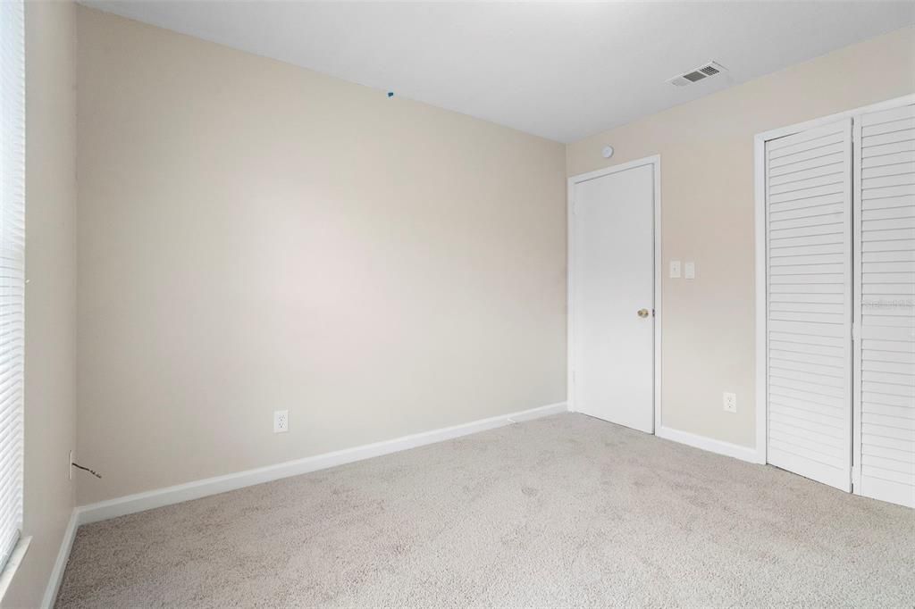 На продажу: $349,000 (4 спален, 2 ванн, 1947 Квадратных фут)