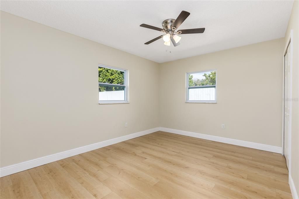 На продажу: $439,900 (3 спален, 3 ванн, 1880 Квадратных фут)