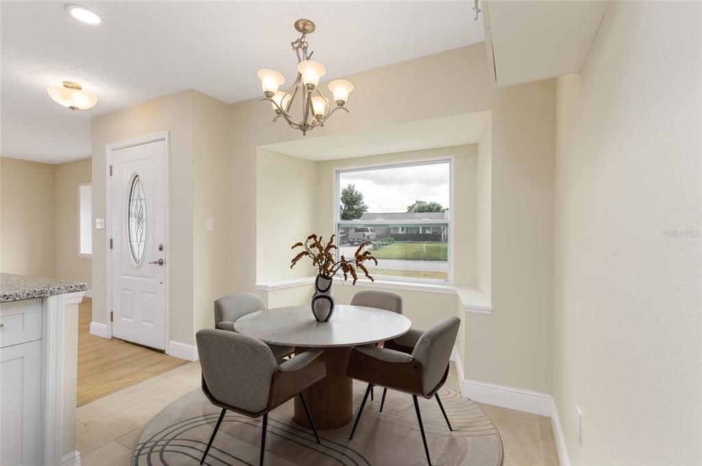 На продажу: $439,900 (3 спален, 3 ванн, 1880 Квадратных фут)