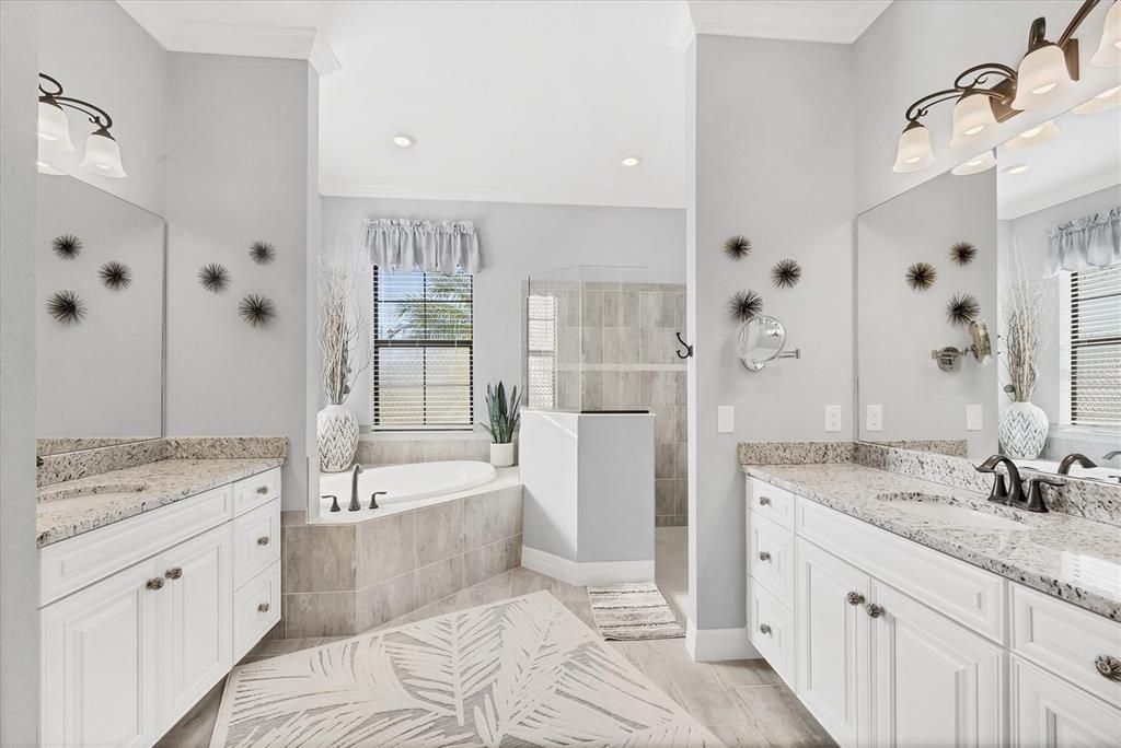 For Sale: $750,000 (4 beds, 2 baths, 2365 Square Feet)