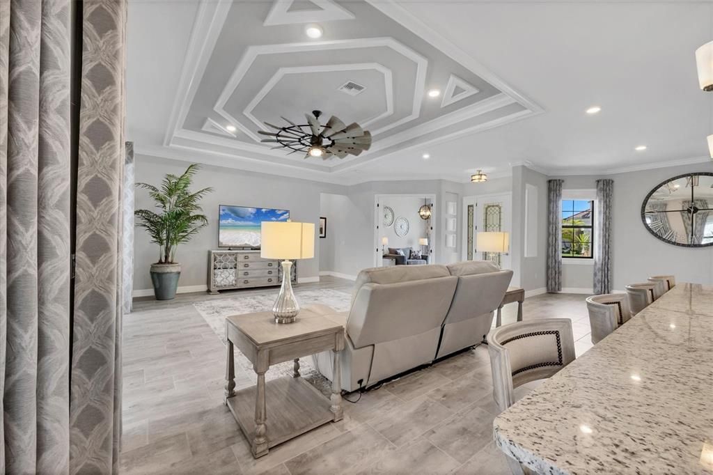 For Sale: $750,000 (4 beds, 2 baths, 2365 Square Feet)