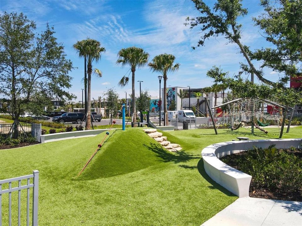 For Sale: $750,000 (4 beds, 2 baths, 2365 Square Feet)