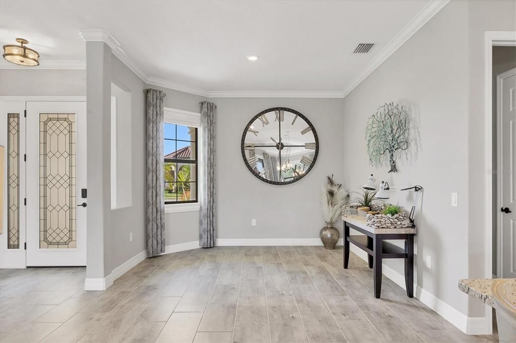 For Sale: $750,000 (4 beds, 2 baths, 2365 Square Feet)