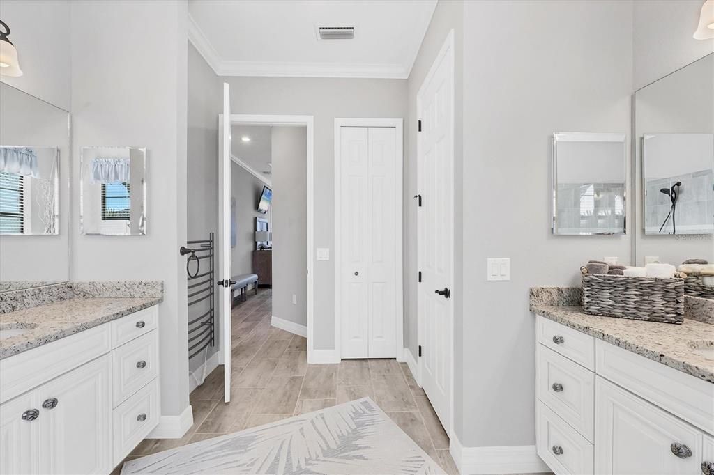 For Sale: $750,000 (4 beds, 2 baths, 2365 Square Feet)