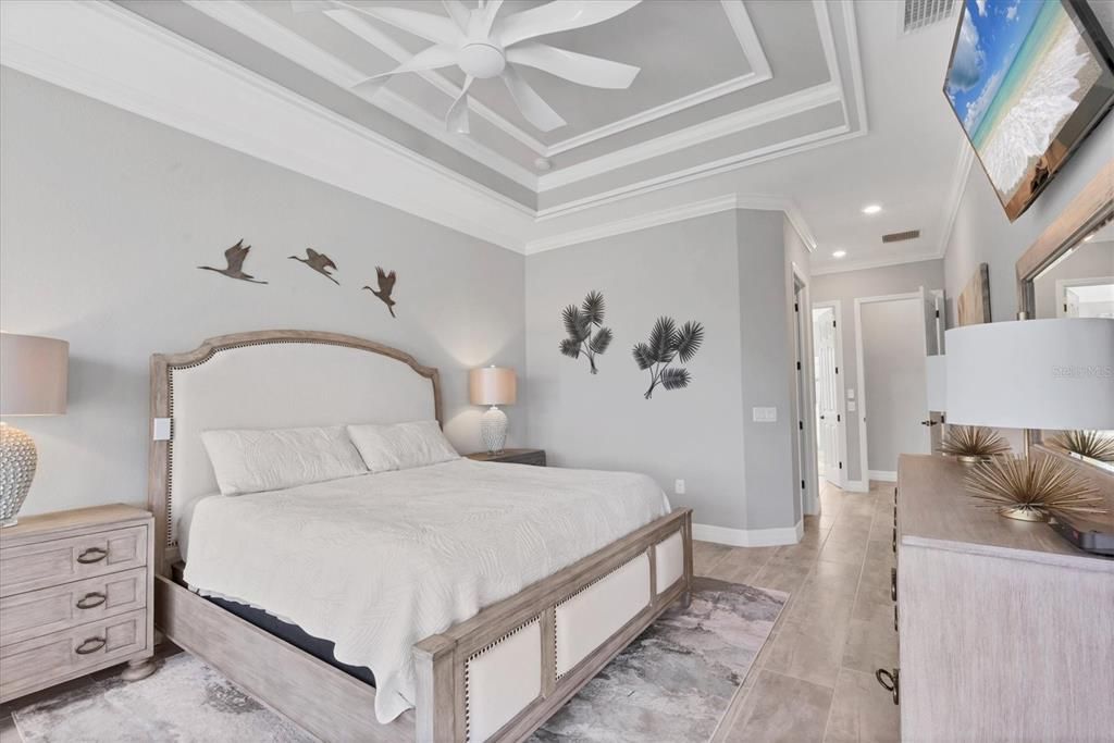 For Sale: $750,000 (4 beds, 2 baths, 2365 Square Feet)