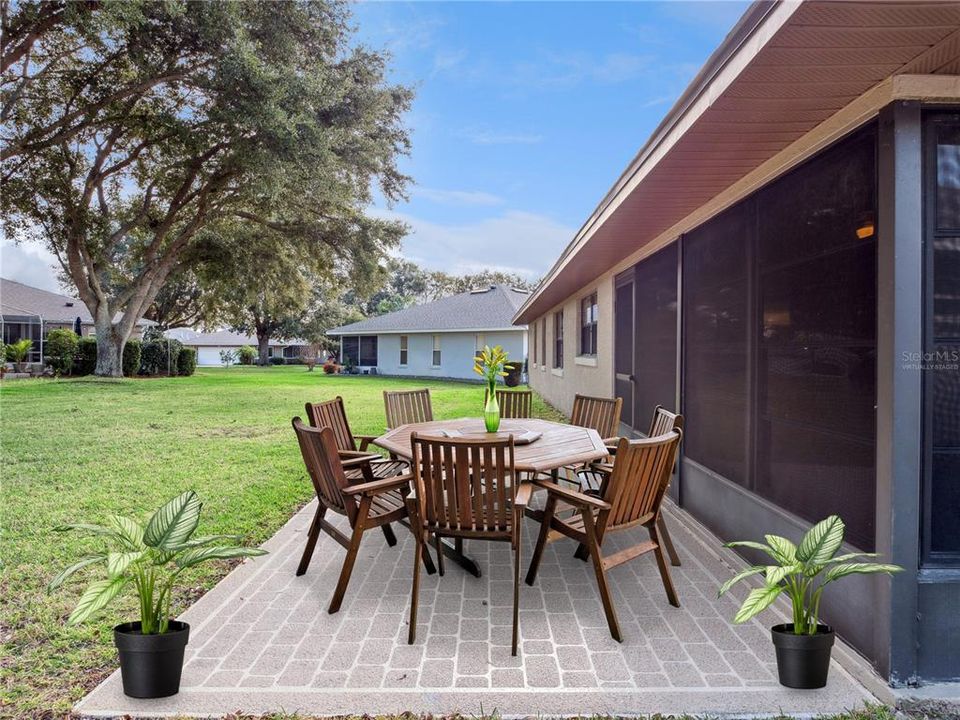 For Sale: $275,000 (3 beds, 2 baths, 2041 Square Feet)