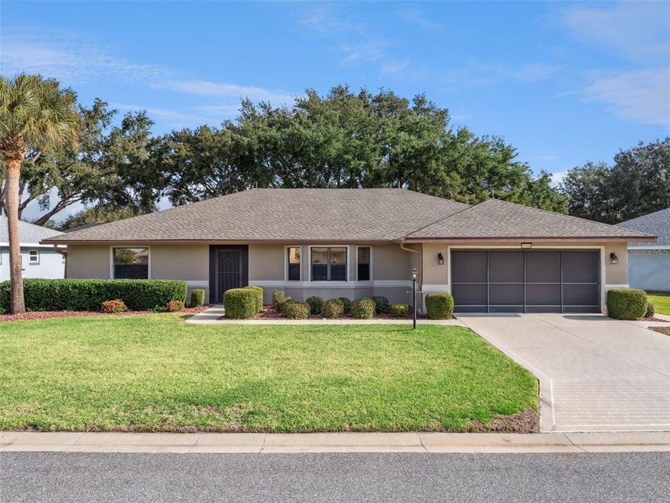 For Sale: $275,000 (3 beds, 2 baths, 2041 Square Feet)