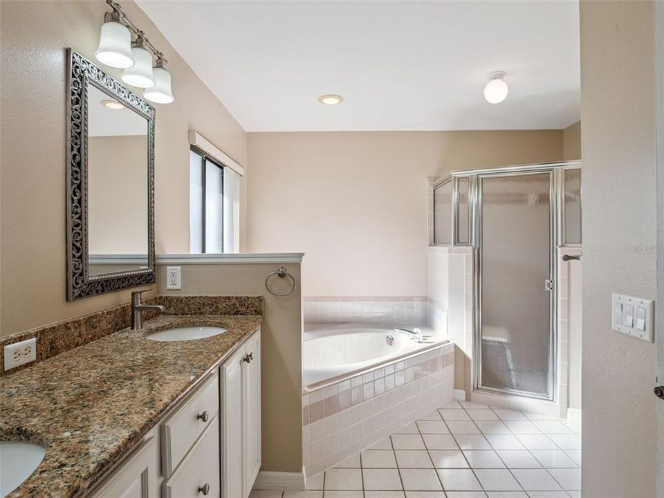 For Sale: $275,000 (3 beds, 2 baths, 2041 Square Feet)
