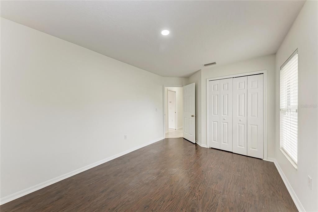 For Rent: $2,300 (3 beds, 2 baths, 1728 Square Feet)