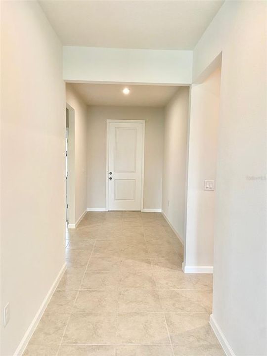 В аренду: $2,395 (4 спален, 2 ванн, 2021 Квадратных фут)