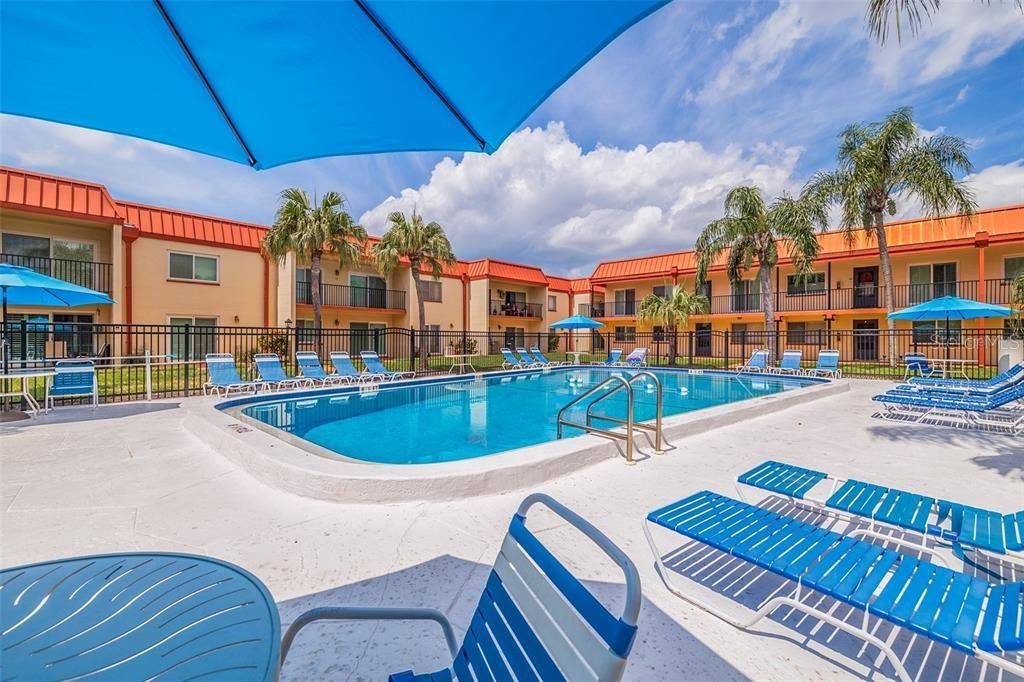 For Sale: $295,999 (1 beds, 1 baths, 645 Square Feet)