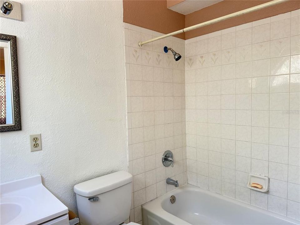 For Rent: $1,700 (3 beds, 2 baths, 1224 Square Feet)