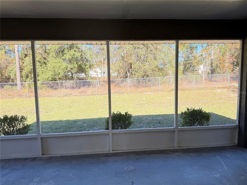 For Rent: $1,700 (3 beds, 2 baths, 1224 Square Feet)