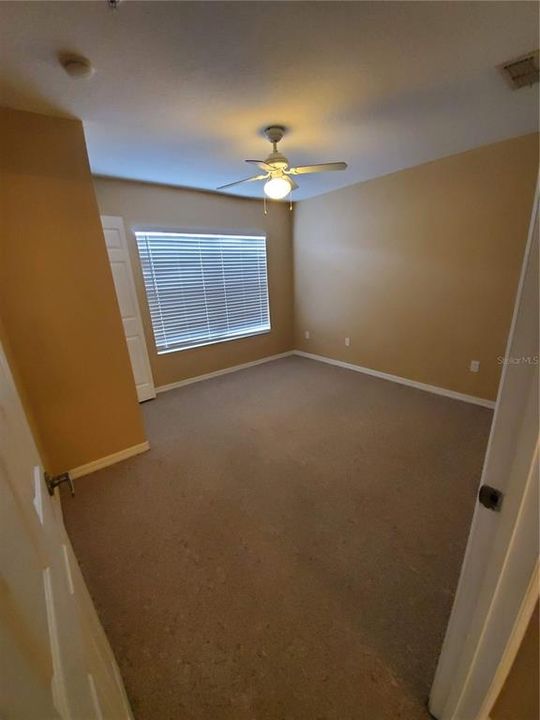 En Renta: $2,400 (4 camas, 3 baños, 1470 Pies cuadrados)