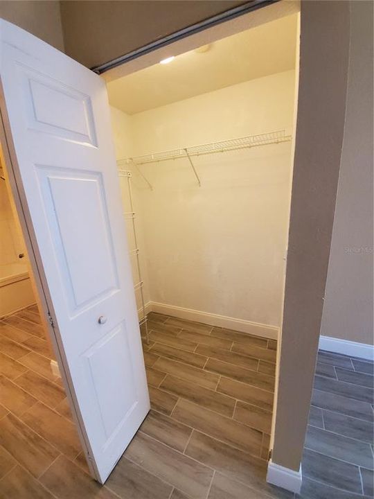 En Renta: $2,400 (4 camas, 3 baños, 1470 Pies cuadrados)