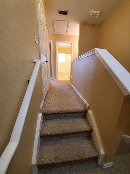 En Renta: $2,400 (4 camas, 3 baños, 1470 Pies cuadrados)