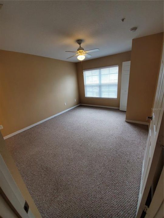 En Renta: $2,400 (4 camas, 3 baños, 1470 Pies cuadrados)