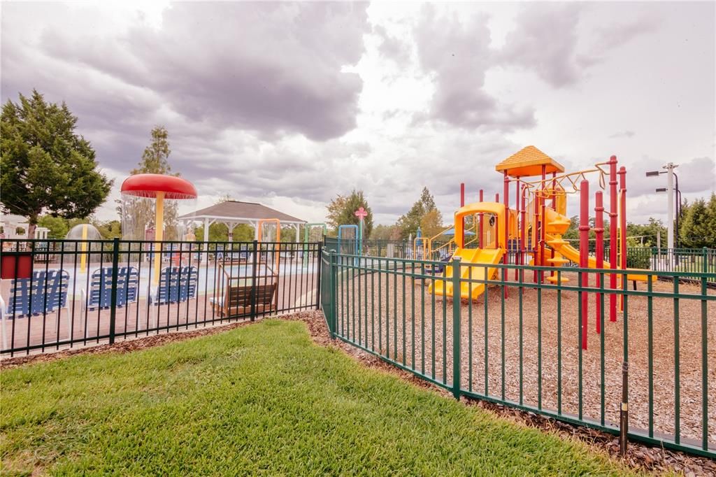 En Renta: $2,400 (4 camas, 3 baños, 1470 Pies cuadrados)