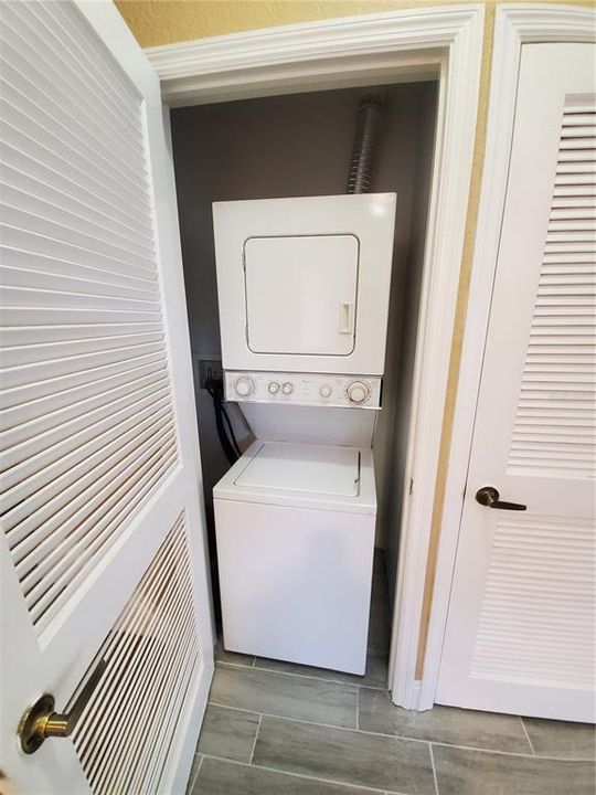 En Renta: $2,400 (4 camas, 3 baños, 1470 Pies cuadrados)