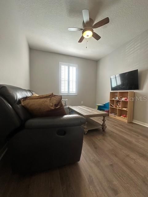 En Renta: $2,500 (4 camas, 2 baños, 2673 Pies cuadrados)