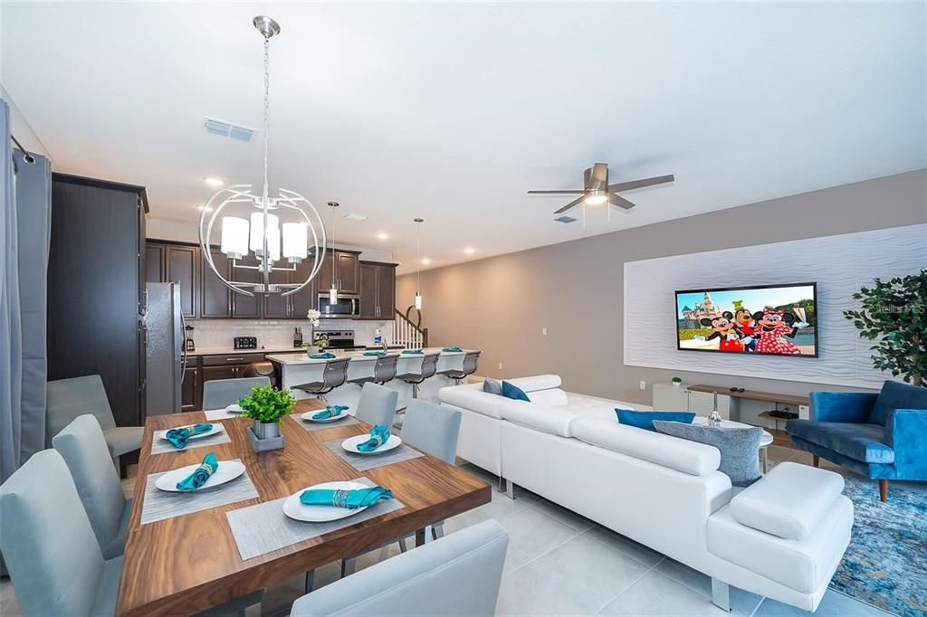 En Renta: $2,780 (5 camas, 4 baños, 2294 Pies cuadrados)