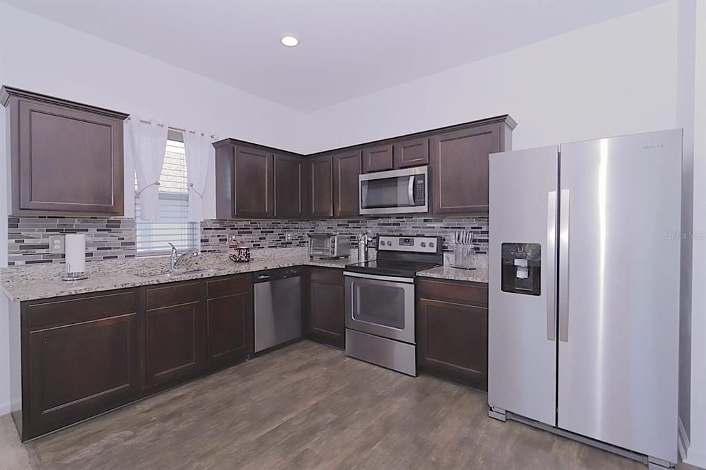 En Venta: $360,000 (3 camas, 2 baños, 1576 Pies cuadrados)