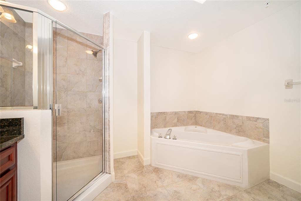 For Sale: $369,900 (3 beds, 2 baths, 1822 Square Feet)