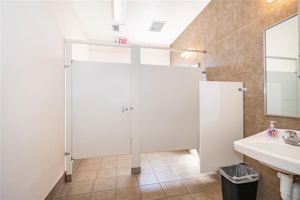 For Sale: $369,900 (3 beds, 2 baths, 1822 Square Feet)