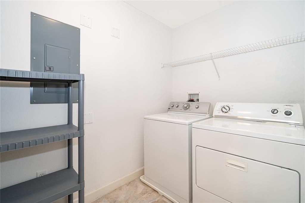 For Sale: $369,900 (3 beds, 2 baths, 1822 Square Feet)