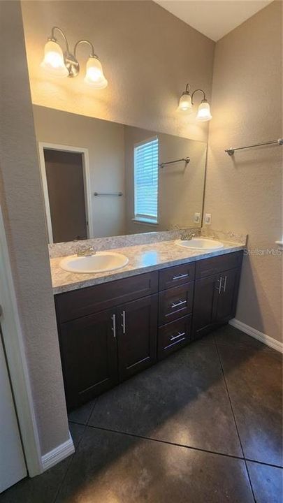 В аренду: $950 (1 спален, 1 ванн, 600 Квадратных фут)