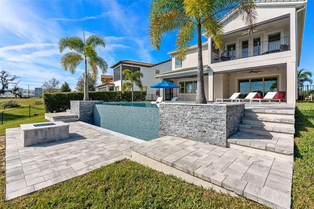 For Sale: $1,850,000 (5 beds, 4 baths, 4300 Square Feet)