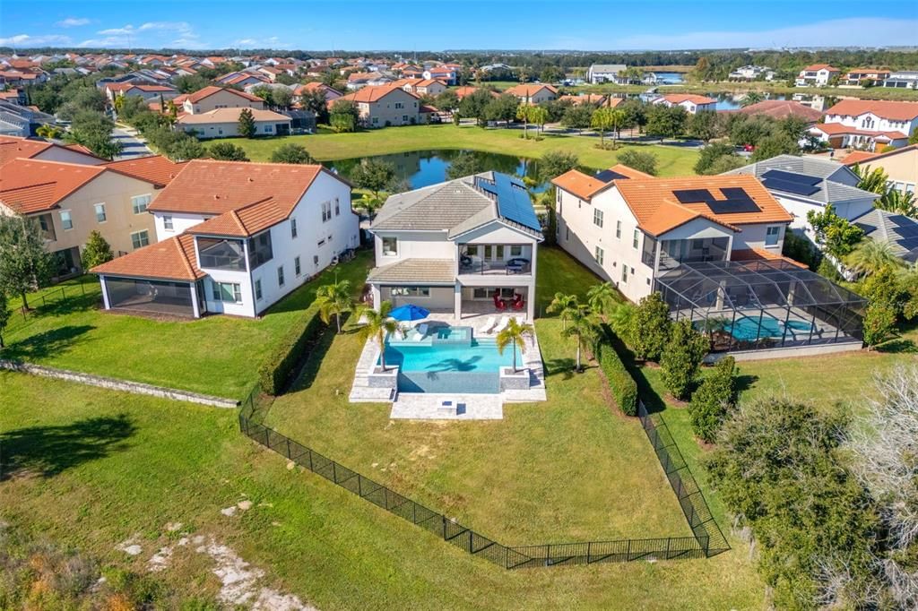 For Sale: $1,850,000 (5 beds, 4 baths, 4300 Square Feet)