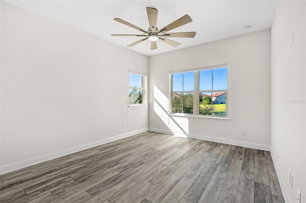 For Sale: $1,850,000 (5 beds, 4 baths, 4300 Square Feet)