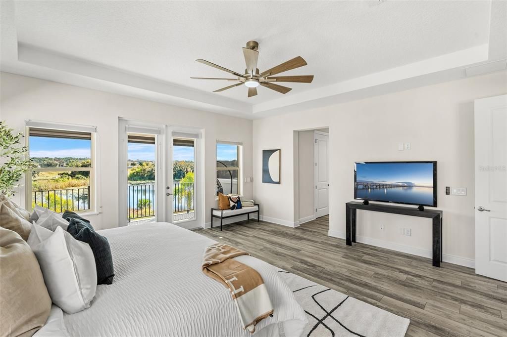 For Sale: $1,850,000 (5 beds, 4 baths, 4300 Square Feet)