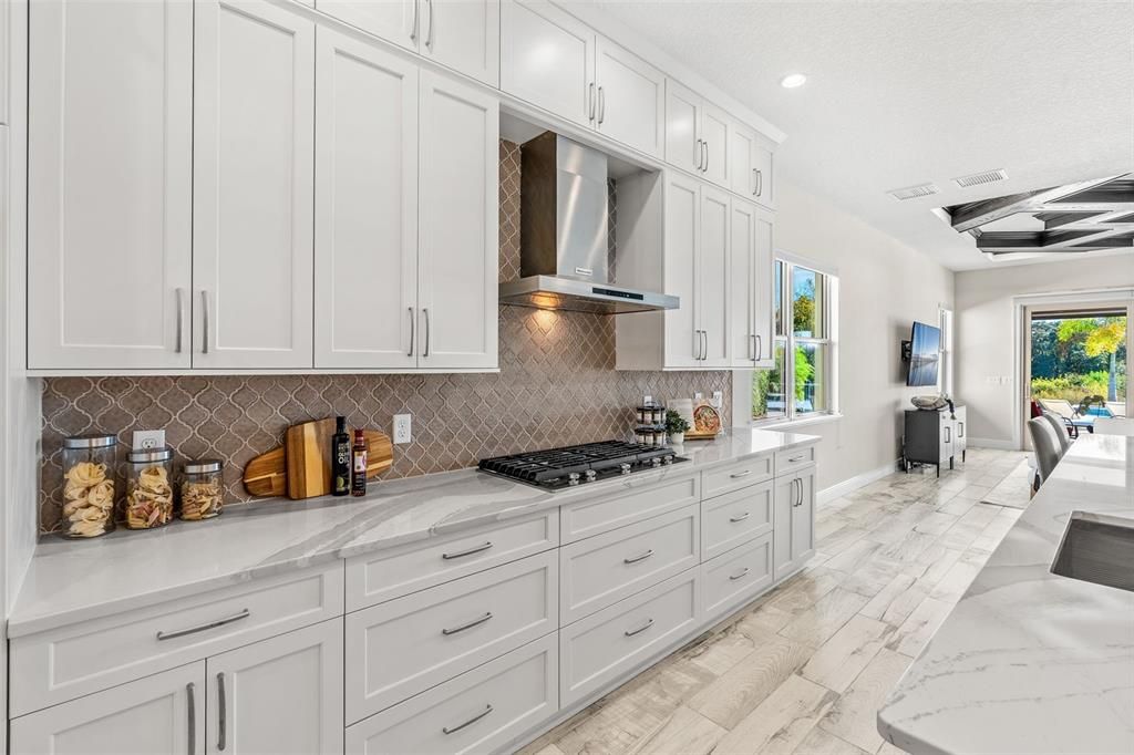 For Sale: $1,850,000 (5 beds, 4 baths, 4300 Square Feet)