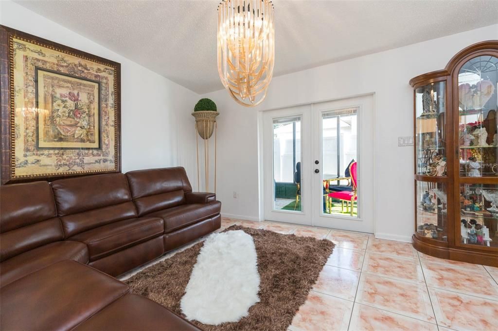 待售: $375,000 (3 贝兹, 2 浴室, 1312 平方英尺)