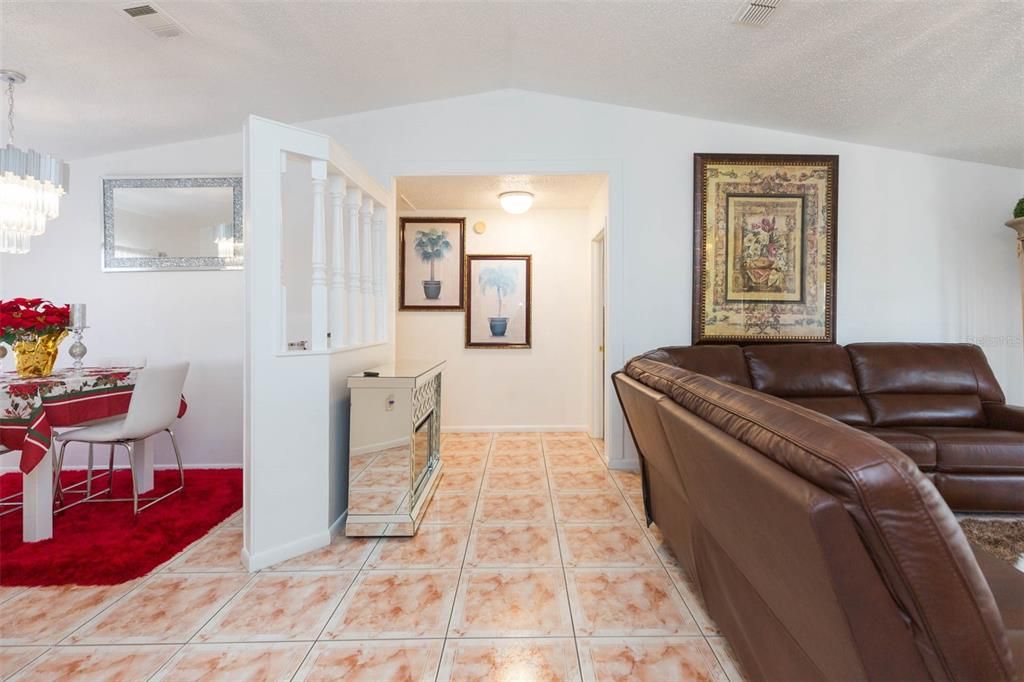 待售: $375,000 (3 贝兹, 2 浴室, 1312 平方英尺)