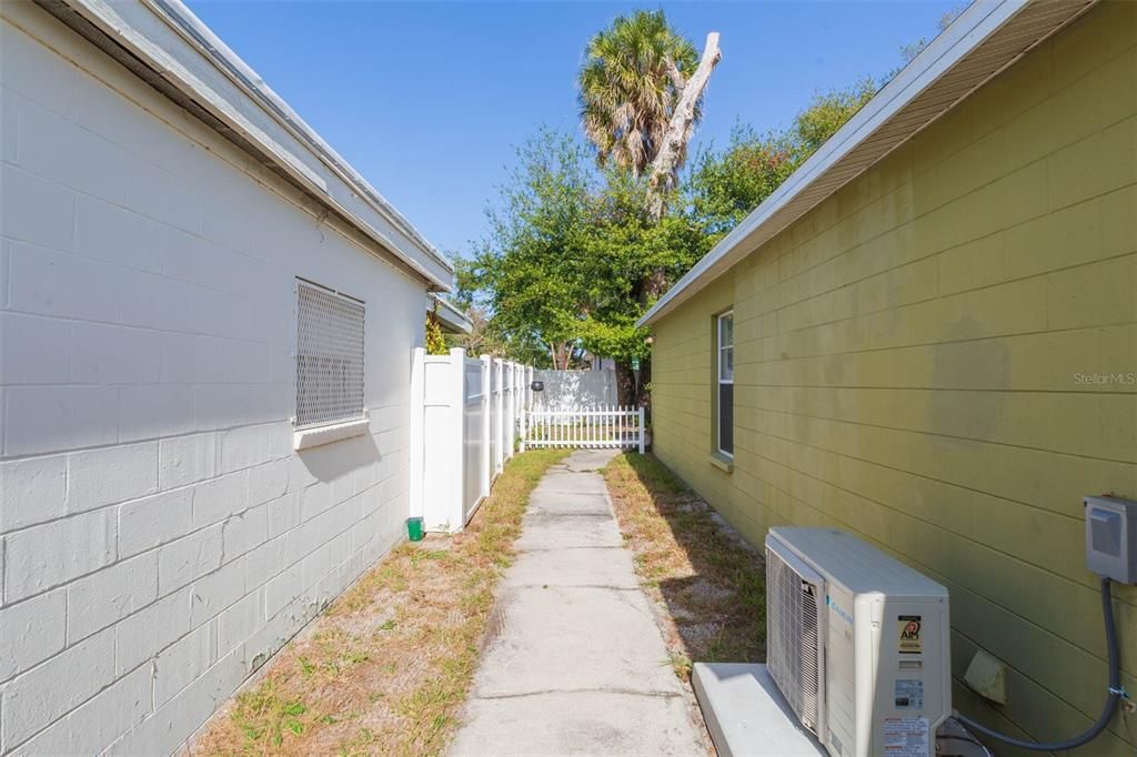 待售: $375,000 (3 贝兹, 2 浴室, 1312 平方英尺)