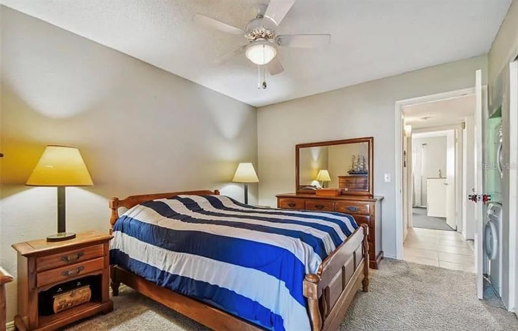 For Rent: $1,600 (2 beds, 1 baths, 1100 Square Feet)